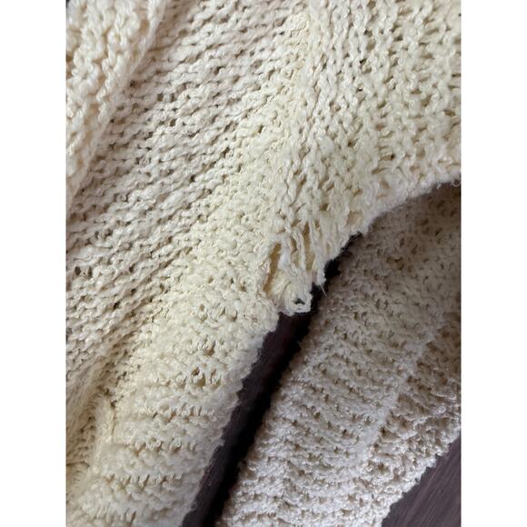 Free People V Neck Oversized Pullover Sweater Cream Creme Womens XS Hole‎ In Pit - Picture 5 of 6
